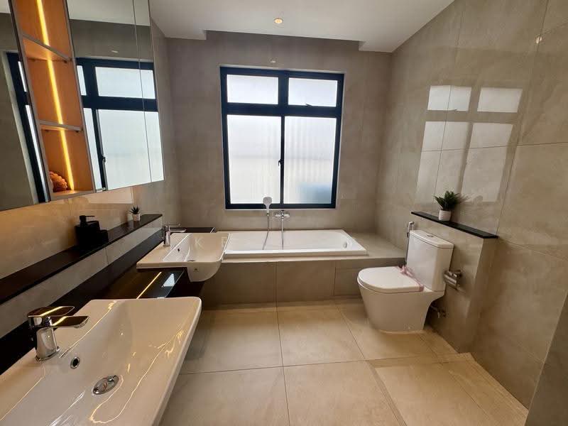 Cluster House for Sale in Gelang Patah (Johor) - Ken Kor - Bathroom - PropertyGuru.com.my