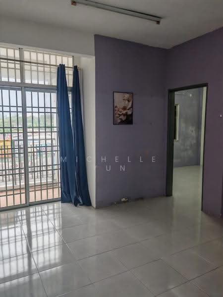 Pangsapuri untuk Dijual di Ria Apartment - Michelle Yun - Living Room - PropertyGuru.com.my