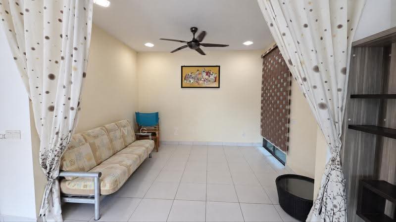Cluster House for Sale in Taman Sutera Utama (Skudai) - NG ZEN XI - Living Room - PropertyGuru.com.my