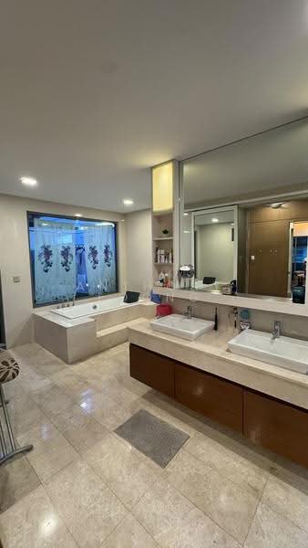 Rumah Berkembar untuk Dijual di Taman Seri Bukit Segambut (Batu) - Anthony Foong - Bathroom - PropertyGuru.com.my