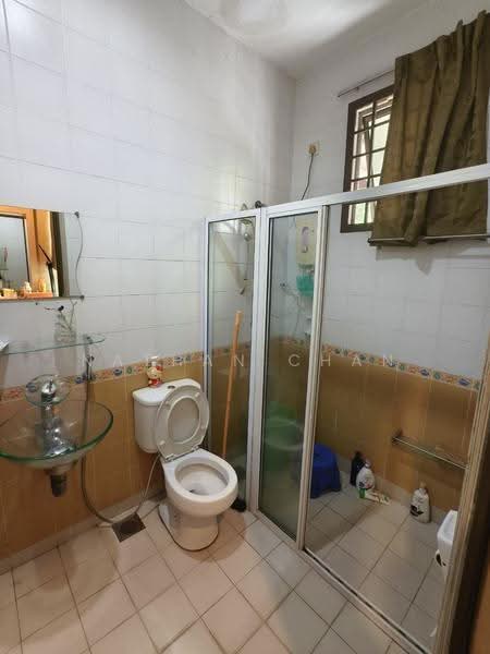 Rumah Teres 1-Tingkat untuk Dijual di Taman Molek (Johor Bahru) - Nathan Chan - Bathroom - PropertyGuru.com.my