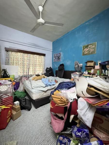 Rumah Bandar untuk Dijual di Taman Desa Seputeh (Seputeh) - Jayden Lee - Bedroom - PropertyGuru.com.my