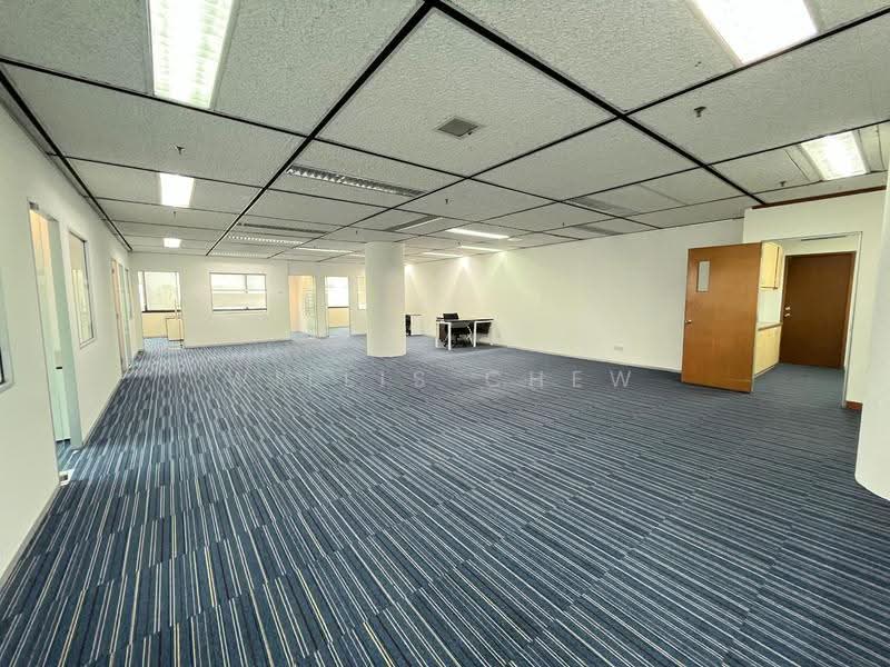 Office for Rent in Ampang (Kuala Lumpur) - Willis Chew - Workng Area - PropertyGuru.com.my