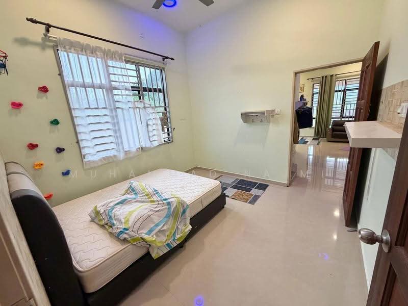 Bungalow House for Sale in Kampung Baru (Kertih) - Muhammad Najmi - Bedroom - PropertyGuru.com.my