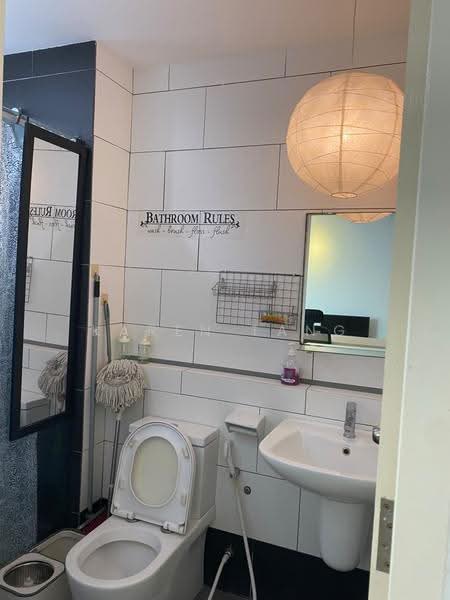 Kediaman Servis untuk Disewa di Univ 360 Place - Karen Tang - Bathroom - PropertyGuru.com.my
