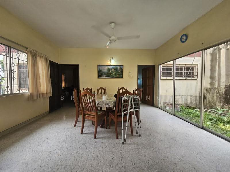 Semi-Detached House for Sale in Damansara Jaya (Petaling Jaya) - Bryan Wong - Dining Room - PropertyGuru.com.my
