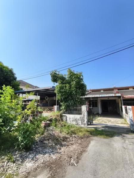 Rumah Teres 1-Tingkat untuk Dijual di Tangkak (Johor) - Zoey Lee - Exterior - PropertyGuru.com.my