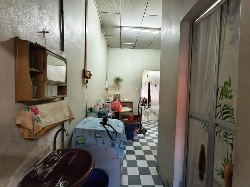 Rumah Teres 1-Tingkat untuk Dijual di Tangkak (Johor) - Zoey Lee - PropertyGuru.com.my