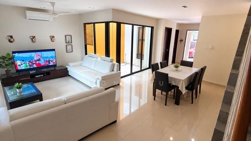 2-storey Terraced House for Sale in Leisure Farm (Gelang Patah) - Jason Chua - Living Room - PropertyGuru.com.my