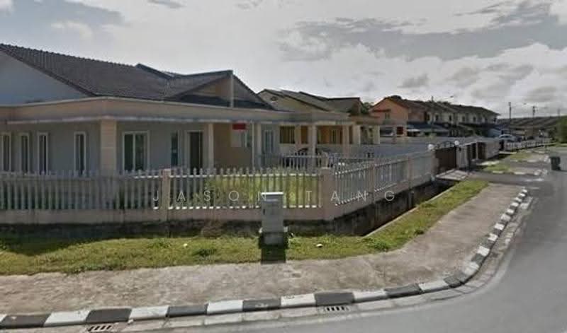 1-storey Terraced House for Sale in Kuching (Sarawak) - Jason Tang - Exterior - PropertyGuru.com.my