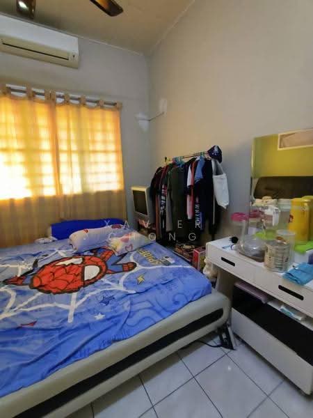 Rumah Teres untuk Dijual di Taman Puncak Jalil (Seri Kembangan) - Xavier Chong - Bedroom - PropertyGuru.com.my