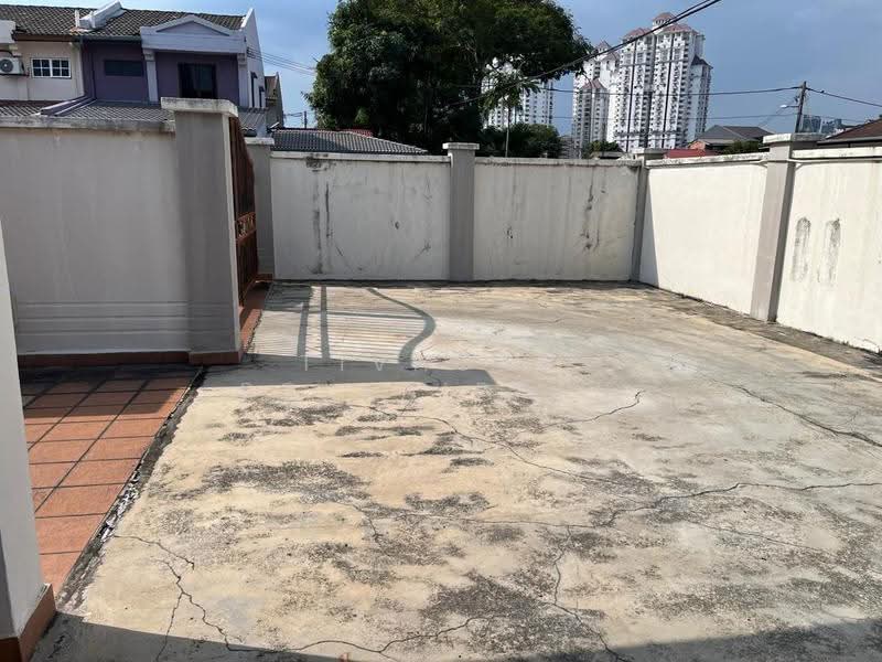2-storey Terraced House for Sale in Taman Sri Subang (Sunway) - Tivagar Polanippan - Exterior - PropertyGuru.com.my
