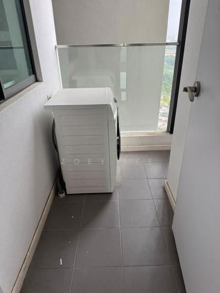 Kondominium untuk Disewa di The Elysia Park Residence - Zoey Lee - Balcony - PropertyGuru.com.my
