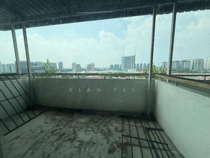 Service Residence for Rent at First Subang (SS 15 Courtyard) - Kian Fei - Balcony - PropertyGuru.com.my