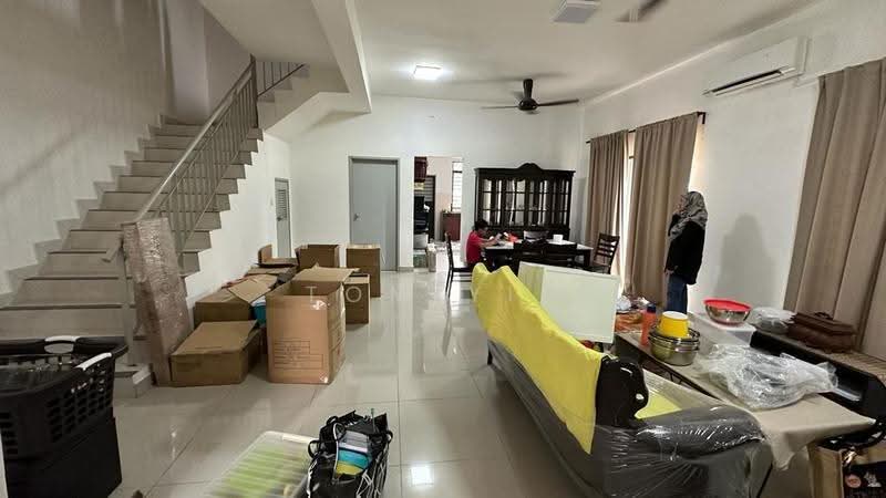 2-storey Terraced House for Sale in Saujana Rawang (Rawang) - Tom Yip - Living Room - PropertyGuru.com.my