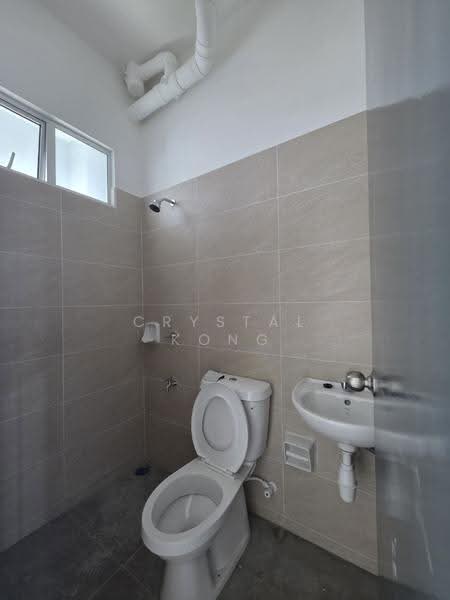 Rumah Teres 2-Tingkat untuk Dijual di Bandar Dato Onn (Tebrau) - Crystal Kong - Bathroom - PropertyGuru.com.my