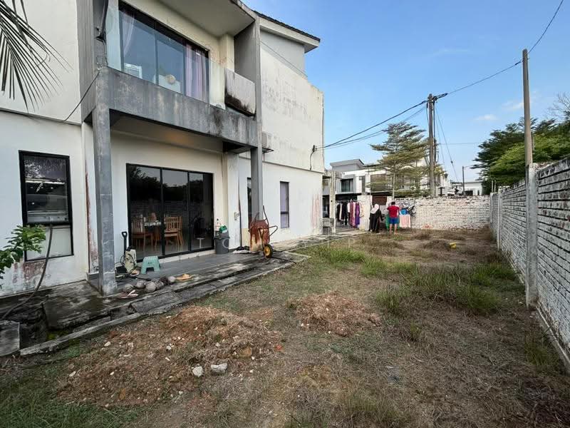 2-storey Terraced House for Sale in Saujana Rawang (Rawang) - Tom Yip - Exterior - PropertyGuru.com.my