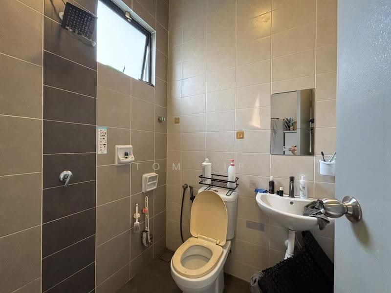 2-storey Terraced House for Sale in Saujana Rawang (Rawang) - Tom Yip - Bathroom - PropertyGuru.com.my