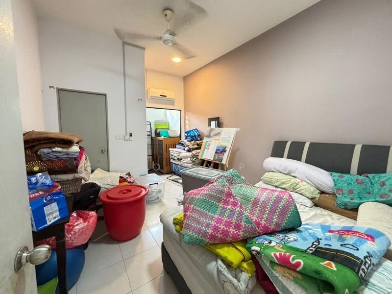 2-storey Terraced House for Sale in Saujana Rawang (Rawang) - Tom Yip - Bedroom - PropertyGuru.com.my