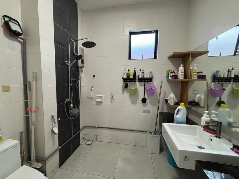 2-storey Terraced House for Sale in Saujana Rawang (Rawang) - Tom Yip - Bathroom - PropertyGuru.com.my