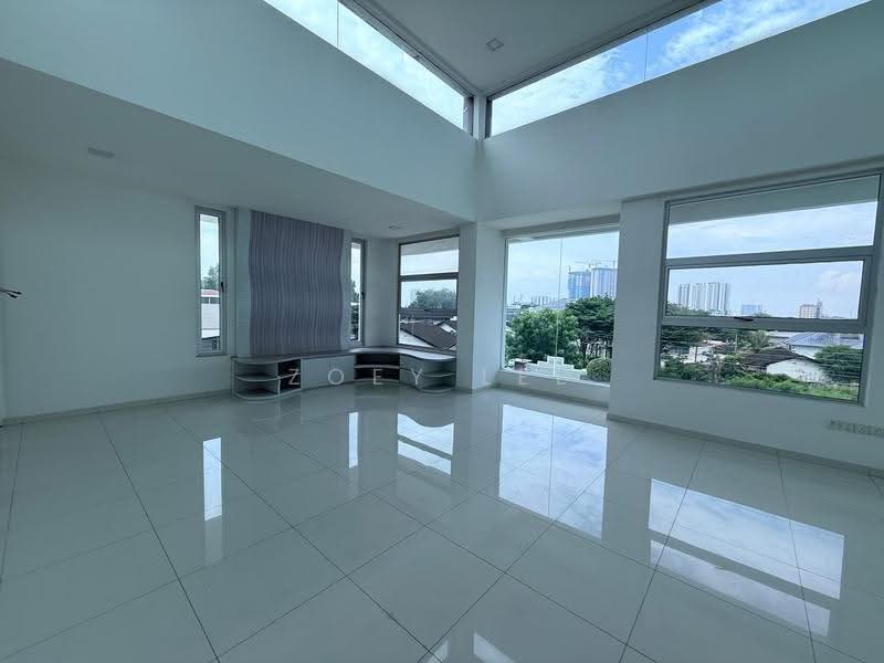 Bungalow House for Sale in Taman Majidee (Johor Bahru) - Zoey Lee - Living Room - PropertyGuru.com.my