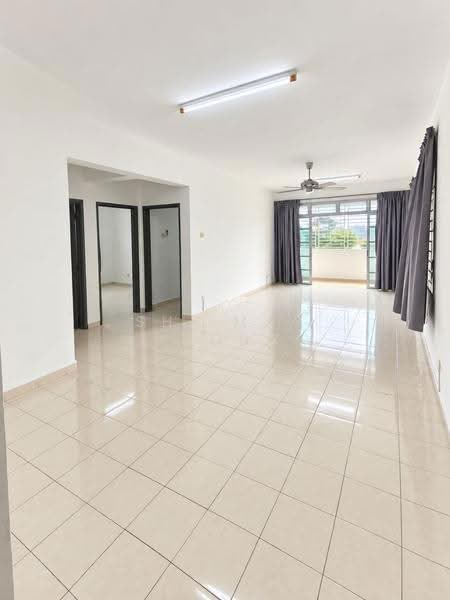 Pangsapuri untuk Dijual di Villa Bestari Apartment - Shi May Yeong - Living Room - PropertyGuru.com.my