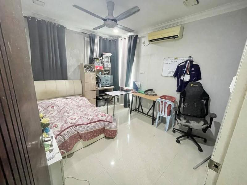 Bungalow House for Sale in Kampung Binjai (Binjai) - Muhammad Najmi - Bedroom - PropertyGuru.com.my