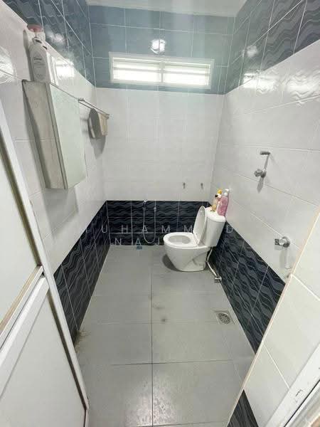 Bungalow House for Sale in Kampung Binjai (Binjai) - Muhammad Najmi - Bathroom - PropertyGuru.com.my