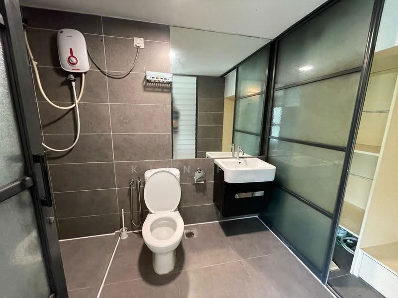 Condominium for Rent at Empire Damansara (Empire SOHO 2) - Kian Fei - Bathroom - PropertyGuru.com.my
