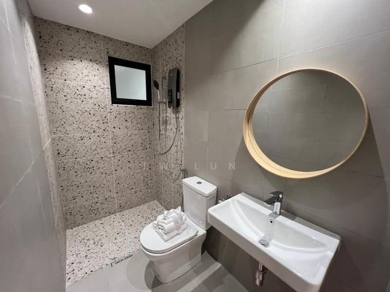Pangsapuri untuk Dijual di M Aria - Tw Lun - Bathroom - PropertyGuru.com.my