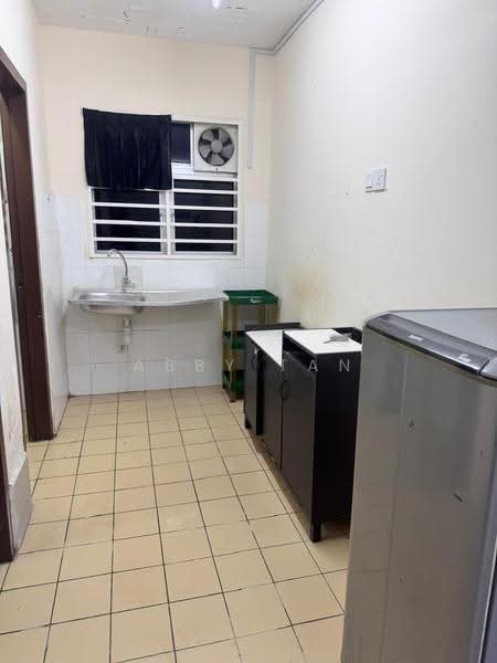 Flat for Rent at Dahlia - Abby Tan - PropertyGuru.com.my