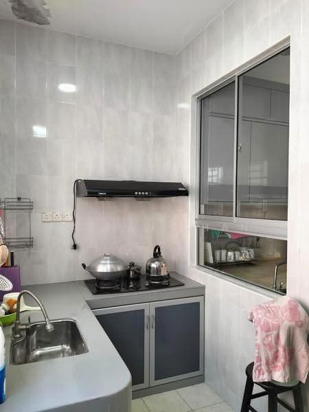 Rumah Teres 2.5-Tingkat untuk Dijual di Taman Setia Indah (Tebrau) - Nathan Chan - Kitchen - PropertyGuru.com.my