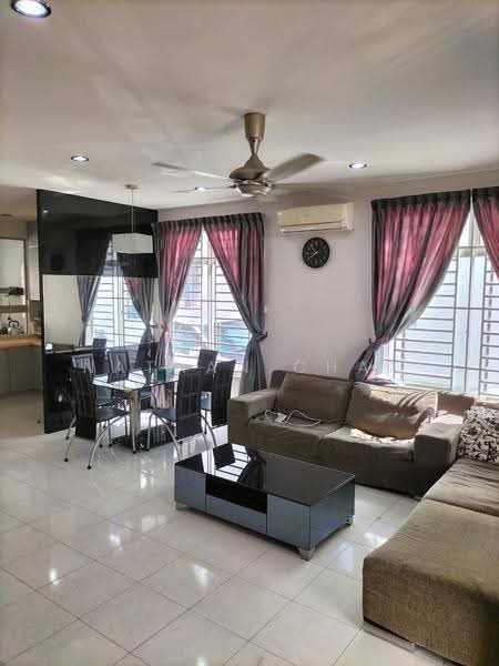 Rumah Teres 2.5-Tingkat untuk Dijual di Taman Setia Indah (Tebrau) - Nathan Chan - Living Room - PropertyGuru.com.my
