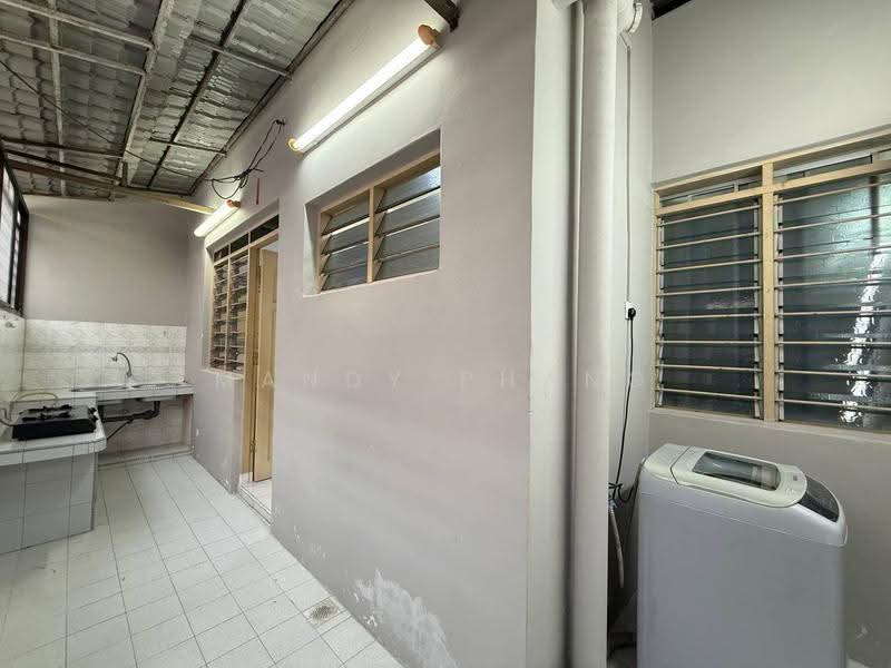 2-storey Terraced House for Rent in Tambun (Perak) - Mandy Phang - Kitchen - PropertyGuru.com.my