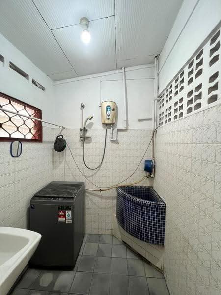 Rumah Teres 1-Tingkat untuk Dijual di Taman Ungku Tun Aminah (Skudai) - Johnny Tan - Bathroom - PropertyGuru.com.my