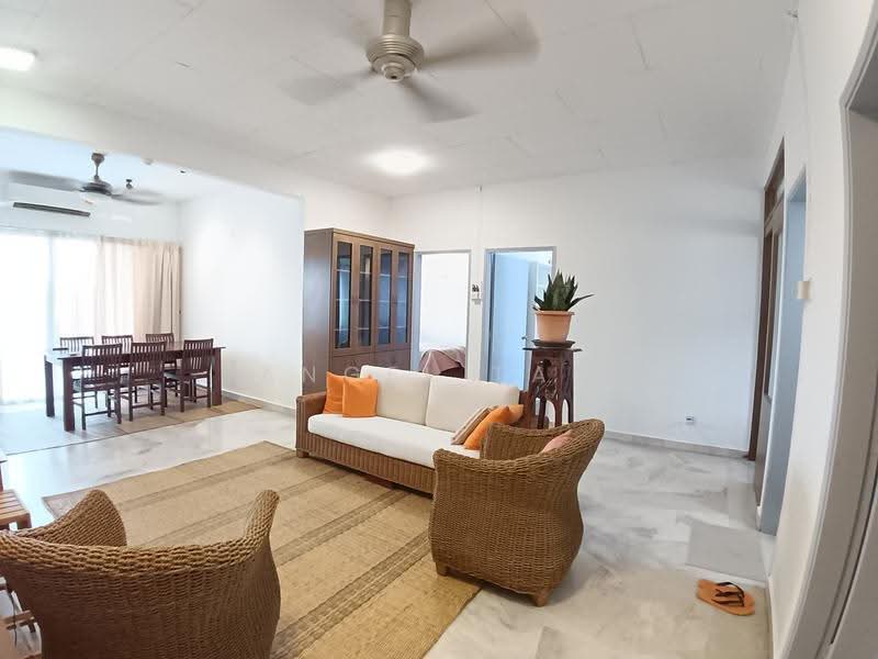 Pangsapuri untuk Dijual di Subang Perdana Goodyear Court 3 - Angel Tan - Living Room - PropertyGuru.com.my