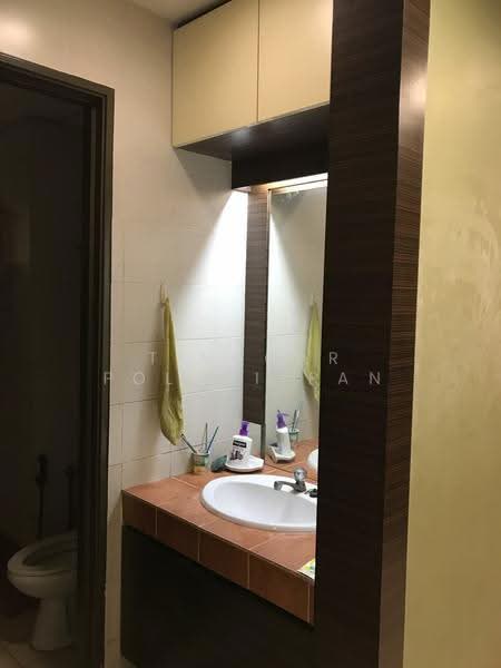 Kondominium untuk Dijual di Endah Puri - Tivagar Polanippan - Bathroom - PropertyGuru.com.my