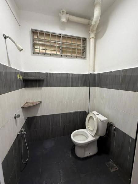 2-storey Terraced House for Sale in Sri Saujana (Kota Tinggi) - Yvonne Lim - Bathroom - PropertyGuru.com.my