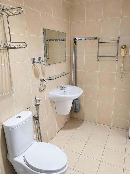 Service Residence for Sale at Pangsapuri Tanah Emas (Golden Sands) - Wee Howe - Bathroom - PropertyGuru.com.my
