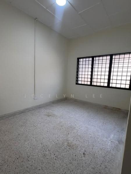 1-storey Terraced House for Sale in Taman Perling (Perling) - Jocelyn Lee - PropertyGuru.com.my