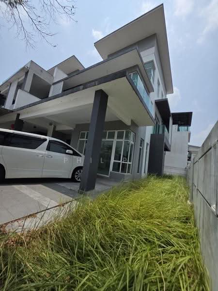 Rumah Teres 3-Tingkat untuk Dijual di Taman Mutiara Rini (Skudai) - Philip . - PropertyGuru.com.my