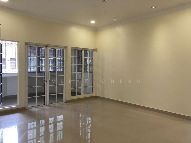 Semi-Detached House for Sale in Bandar Puteri Puchong (Puchong) - Evelyn Cheah - Living Room - PropertyGuru.com.my