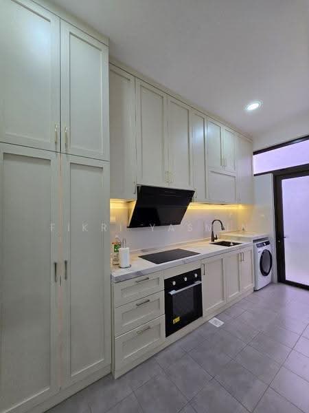 2-storey Terraced House for Rent in Setia Safiro (Cyberjaya) - Fikri Yasmin - Kitchen - PropertyGuru.com.my