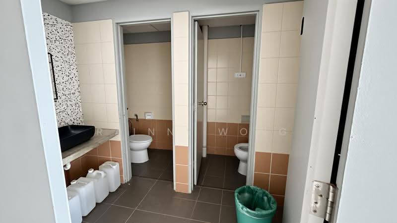 Shop / Office untuk Disewa di Bayan Baru (Penang) - Rainny Wong - Bathroom - PropertyGuru.com.my