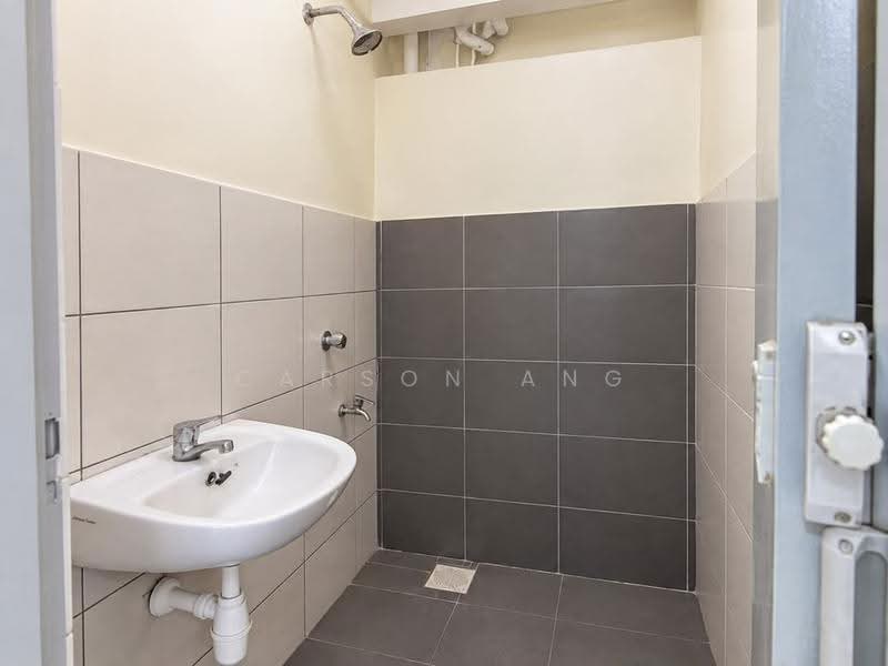 Pangsapuri untuk Disewa di Jiran Residensi - Carson Ang - Bathroom - PropertyGuru.com.my