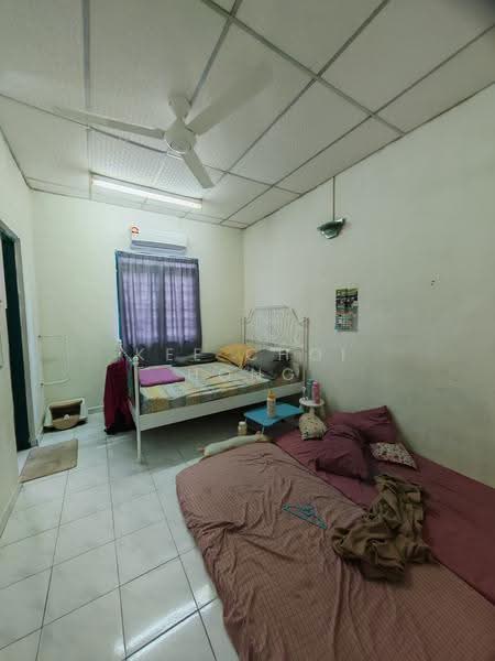 Rumah Teres 2-Tingkat untuk Dijual di Seri Manjung (Perak) - Kee Choi Hong - Bedroom - PropertyGuru.com.my