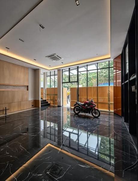 Commercial Bungalow for Sale in KL City Centre (Kuala Lumpur) - Shawn Paw - Entrance - PropertyGuru.com.my