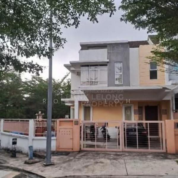 2-storey Terraced House for Sale in TTDI Grove (Kajang) - Robin Loh - Exterior - PropertyGuru.com.my