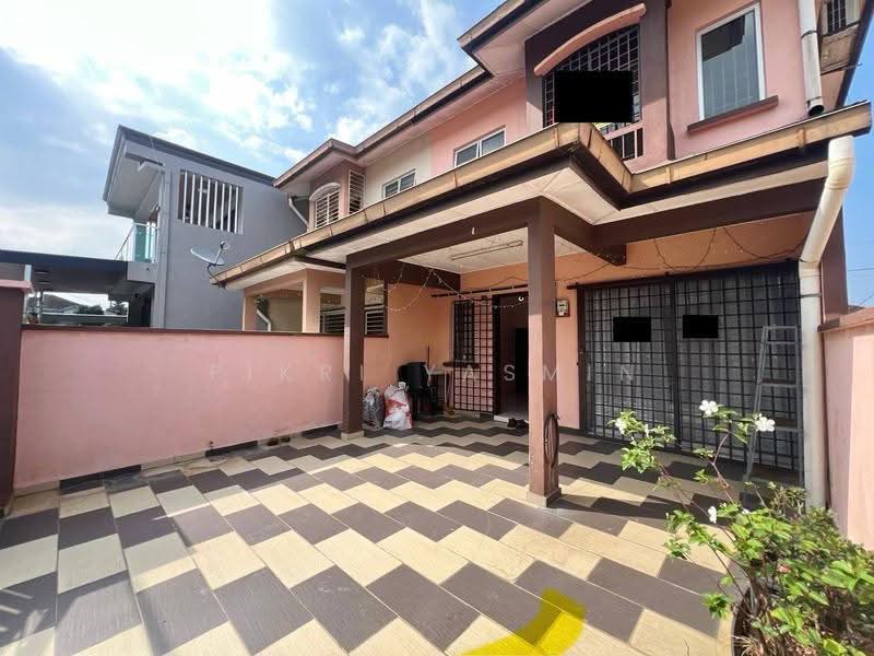 2-storey Terraced House for Sale in Lestari Putra (Seri Kembangan) - Fikri Yasmin - PropertyGuru.com.my
