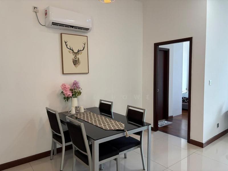 Service Residence for Sale at Paragon Suites @ CIQ - Wee Howe - Dining Room - PropertyGuru.com.my